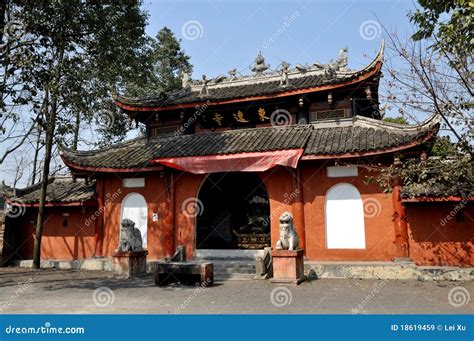 De Shiyuan Tempel: Een verborgen juweel vol rust en oude geschiedenis!